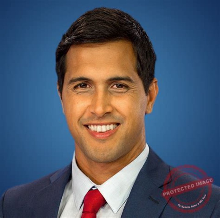 Brenton Awa Bio, Wiki, Age, Height, Wife, Net Worth, Wrestling and KITV