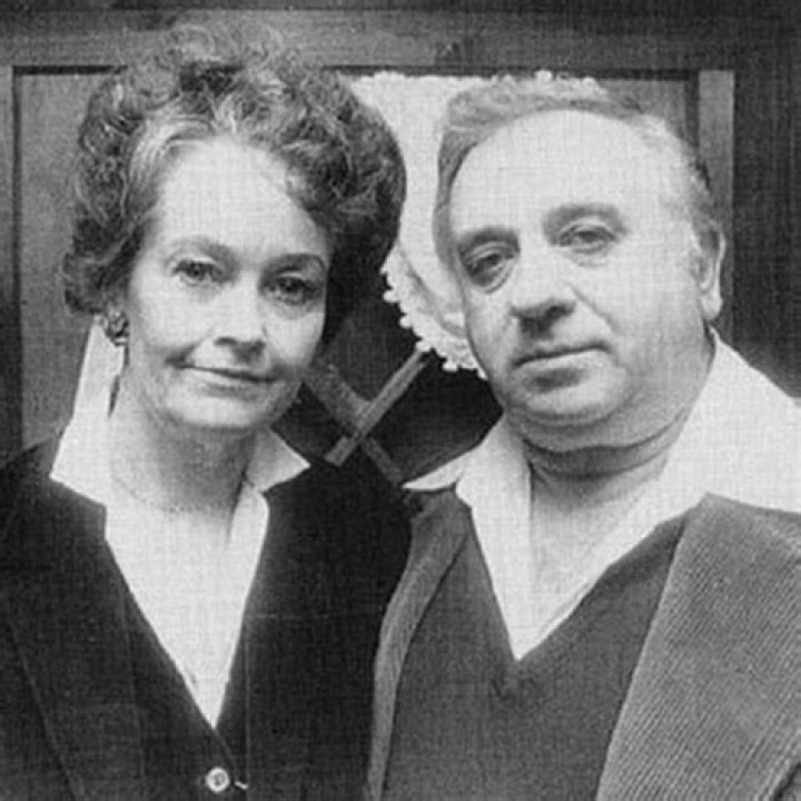 Exploring The Life Of Cash Warren's Mother