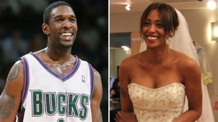 Former NBA player Joe Smith had just $3,000 to his name before wife turned to OnlyFans