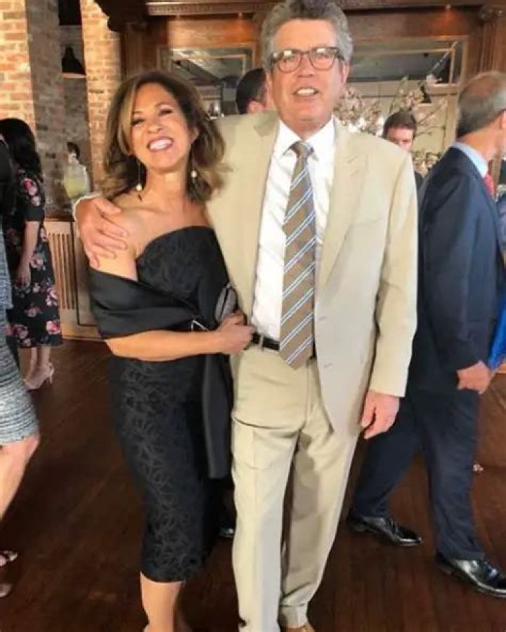 Susan Graver Qvc Bio Wiki Age Husband Tops