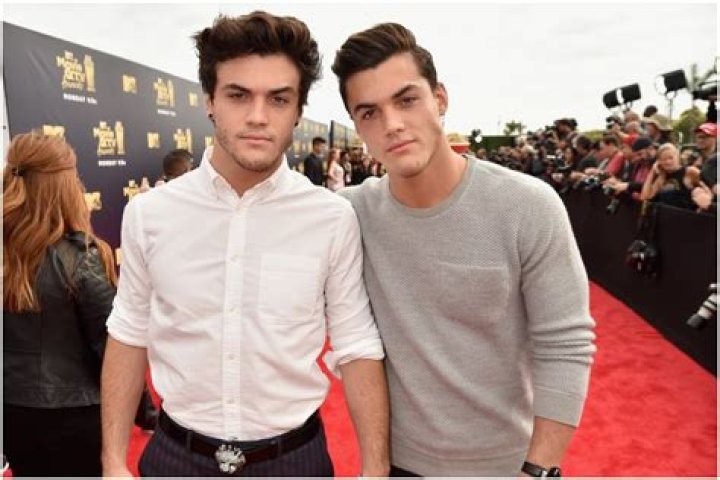 Who are the Dolan twins?Age, Net worth, Height, Sister, Father, Gay