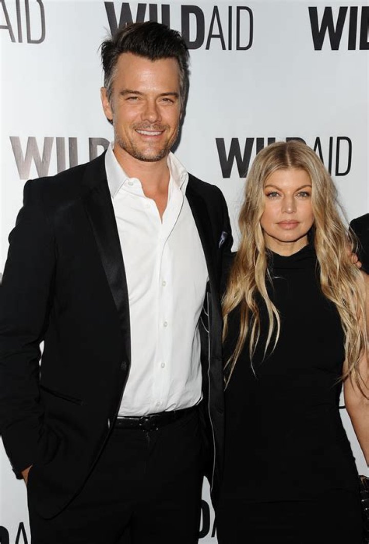 Who is Fergie’s husband/family member?What is his age, height and net worth