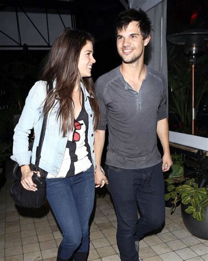 Who is Marie Avgeropoulos?Her boyfriend or husband and other facts